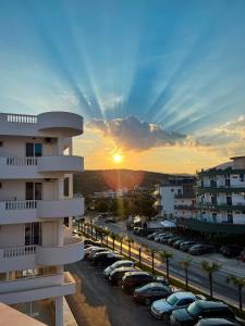 Východ nebo západ slunce při pohledu z apartmánu nebo okolí