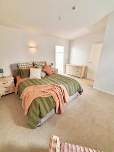 Ένα ή περισσότερα κρεβάτια σε δωμάτιο στο Luxurious Loft - Close to it all !