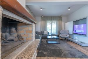 Μια τηλεόραση ή/και κέντρο ψυχαγωγίας στο Villa Melody