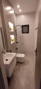 Afbeelding uit fotogalerij van LAVA Resort Hot spring water in Mukāwir +15 foto's