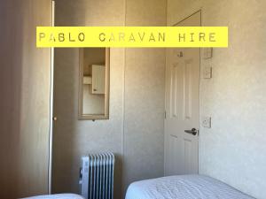 Gallery image of Rhyl en suite caravan in Kinmel Bay