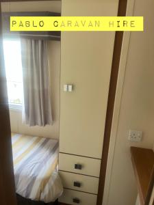 Gallery image of 3 Bedroom 8 Berth Caravan Towyn in Rhyl +14 photos