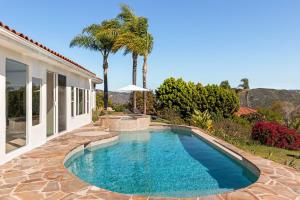 Φωτογραφία από το άλμπουμ του Monserate Wine Country w Infinity Pool Views σε Fallbrook