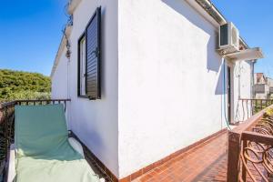 Balkón nebo terasa v ubytování Seaside holiday house Okrug Donji, Ciovo - 2403