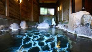 Fotografie z fotogalerie ubytování 紺碧の海眺望の絶景宿コートロシューズ v destinaci Matsuzaki
