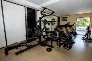 Gimnasio o instalaciones de fitness de Da Vinci Hotel & Conventions by Easy Hotéis