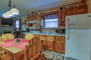 Kuchyň nebo kuchyňský kout v ubytování Wandering Creek