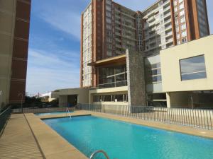 Bazen u ili blizu objekta Concepción Suites