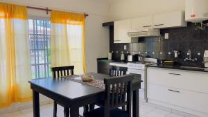 Gallery image of GARTEN3 Casa De 2 Dormitorios en VILLA ANGELA in Villa Ángela +13 photos