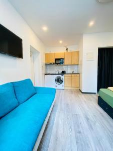 Η κουζίνα ή μικρή κουζίνα στο Chic 1BR Apartment Perfect for 3 Guests in Vienna