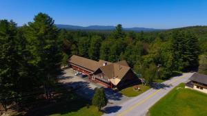 Bird's-eye view ng The Upper Pass Lodge