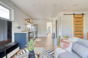 Χώρος καθιστικού στο Stay Portland Collection - The Perfect Artist's Retreat in Woodstock