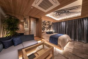 Katil atau katil-katil dalam bilik di ホテル 兆 各務原店 Hotel CHO Kakamigahara