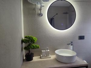 Afbeelding uit fotogalerij van Sobe i apartman Nada in Ljubuški