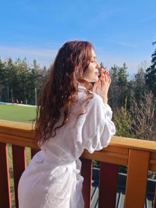 Μπαλκόνι ή βεράντα στο Pohorje Village Wellbeing Resort - Forest Hotel Videc