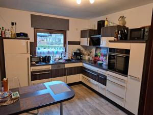Fotografie z fotogalerie ubytování Ferienhaus Marianne v destinaci Kleinkoschen