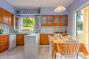 Billede fra billedgalleriet på Villa Francisca i Sa Caleta + 31 billeder