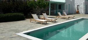 Bazén v ubytování Aegean Queen Villas nebo v jeho okolí