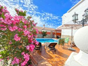 A piscina localizada em Villa Francisca ou nos arredores
