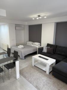 Postel nebo postele na pokoji v ubytování Veronica Center Room