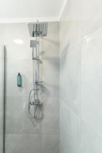 Koupelna v ubytování Old Town Harmony Apt