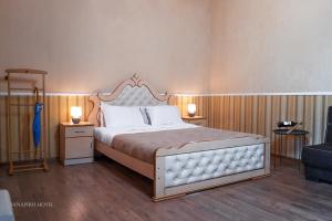Sanapiro Hotel客房内的一张或多张床位