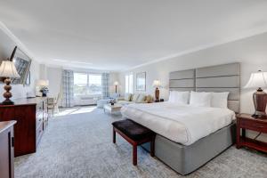 Hotel Rehoboth客房内的一张或多张床位