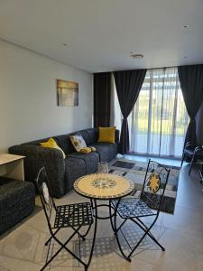 Fotografie z fotogalerie ubytování Cosy, spacious studio apartment v destinaci Umhlanga