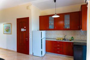 Gallery image of Dina Apartments in Fanárion +19 photos