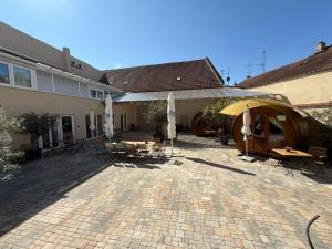 Budova, kde se hotel nachází