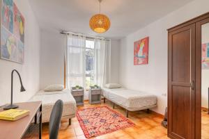 Ένα ή περισσότερα κρεβάτια σε δωμάτιο στο Oceanview Retreat 50m to Beach with Sunset Terrace and Ensuite