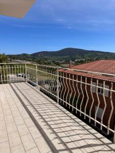 Nespecifikovaný výhled na hory nebo výhled na hory při pohledu z apartmánu