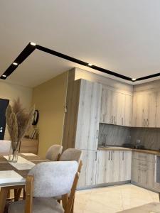 Fotografie z fotogalerie ubytování Nova Apartaments Qerret ZL v destinaci Golem