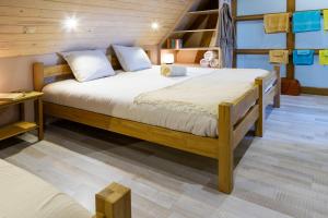 Postel nebo postele na pokoji v ubytování Holiday Home 't Hof der Witte Damen