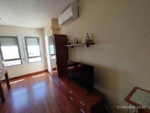 Et tv og/eller underholdning på apartamento albaida