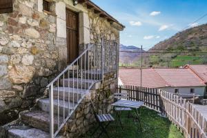 Nespecifikovaný výhled na hory nebo výhled na hory při pohledu z apartmánu