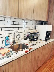 Dapur atau dapur kecil di Cyber Highview-a self designed home