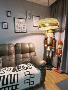 Area tempat duduk di Cyber Highview-a self designed home