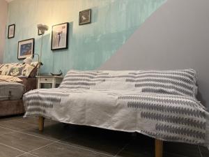 Tempat tidur dalam kamar di Cyber Highview-a self designed home