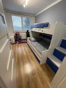 Kuchyňa alebo kuchynka v ubytovaní Apartmán Letná