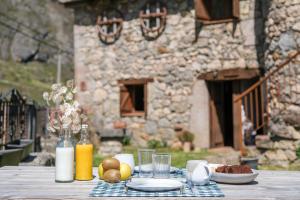 Nápoje v ubytování Apartamentos Rurales La Laguna Somiedo