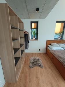 Posteľ alebo postele v izbe v ubytovaní Výhledovka chalet