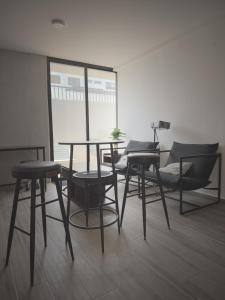 Χώρος καθιστικού στο Departamento con alberca y terraza