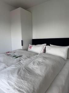 Postelja oz. postelje v sobi nastanitve Minimalistic, Flat, Kópavogur