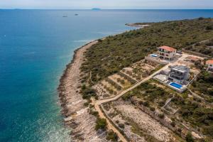 Naturlandskabet i nærheden af villaen