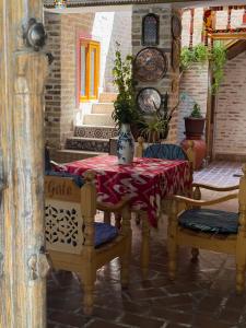Posezení v ubytování Old Gate Family Guest House
