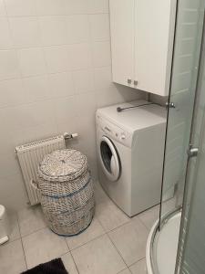 Foto de la galeria de Moderne Wohnung mit Garten a Traiskirchen