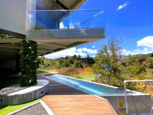 Bazén v ubytování EleMYNT LifeStyle Hotel nebo v jeho okolí