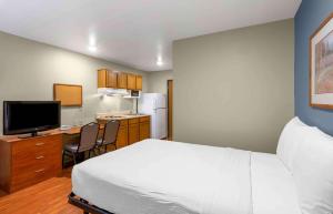 Kuchyň nebo kuchyňský kout v ubytování Extended Stay America Select Suites - Provo - American Fork