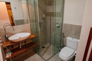 Koupelna v ubytování Casa BuenaOnda Asunción + 10 fotografií